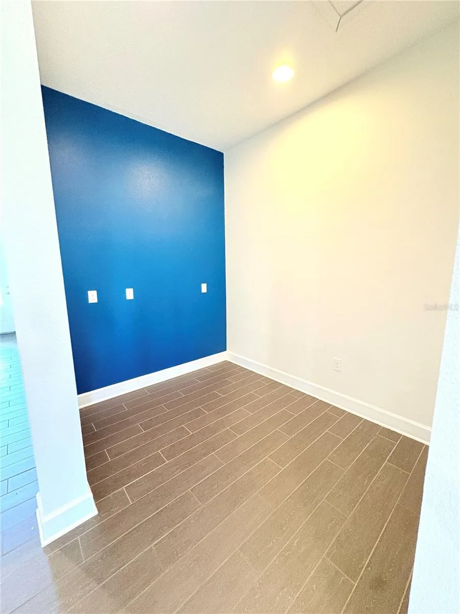 4645 BUTLER NATIONAL DRIVE Wesley Chapel, FL 33543