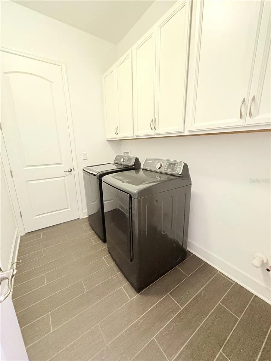 4645 BUTLER NATIONAL DRIVE Wesley Chapel, FL 33543