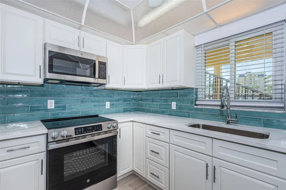 4700 COVE CIRCLE #110 St Petersburg, FL 33708