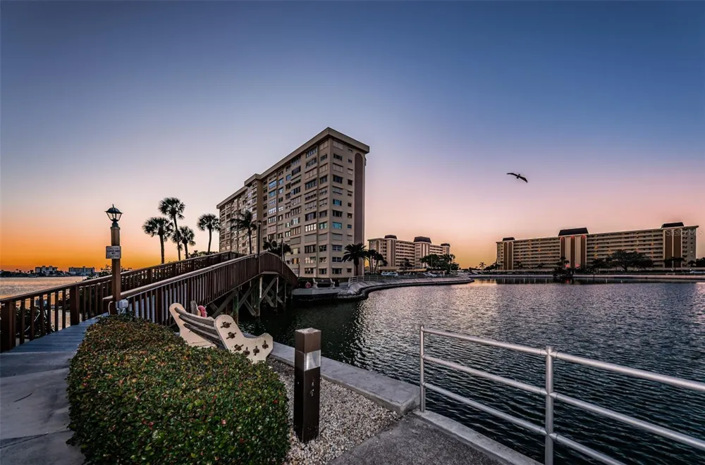 4700 COVE CIRCLE #110 St Petersburg, FL 33708