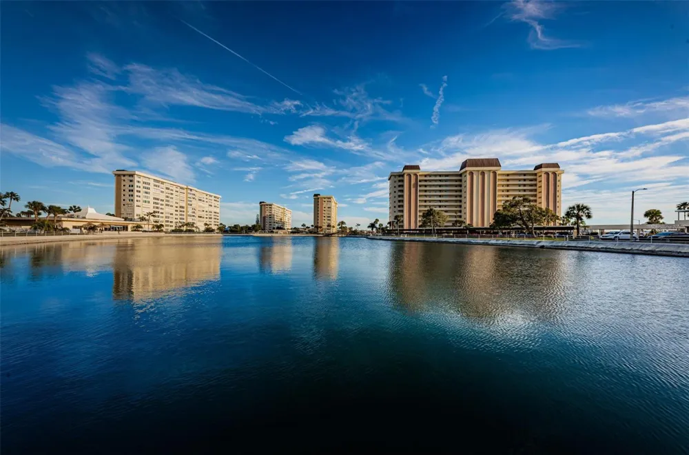 4700 COVE CIRCLE #110 St Petersburg, FL 33708