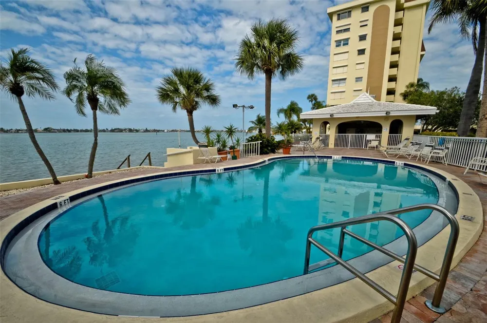 4700 COVE CIRCLE #110 St Petersburg, FL 33708