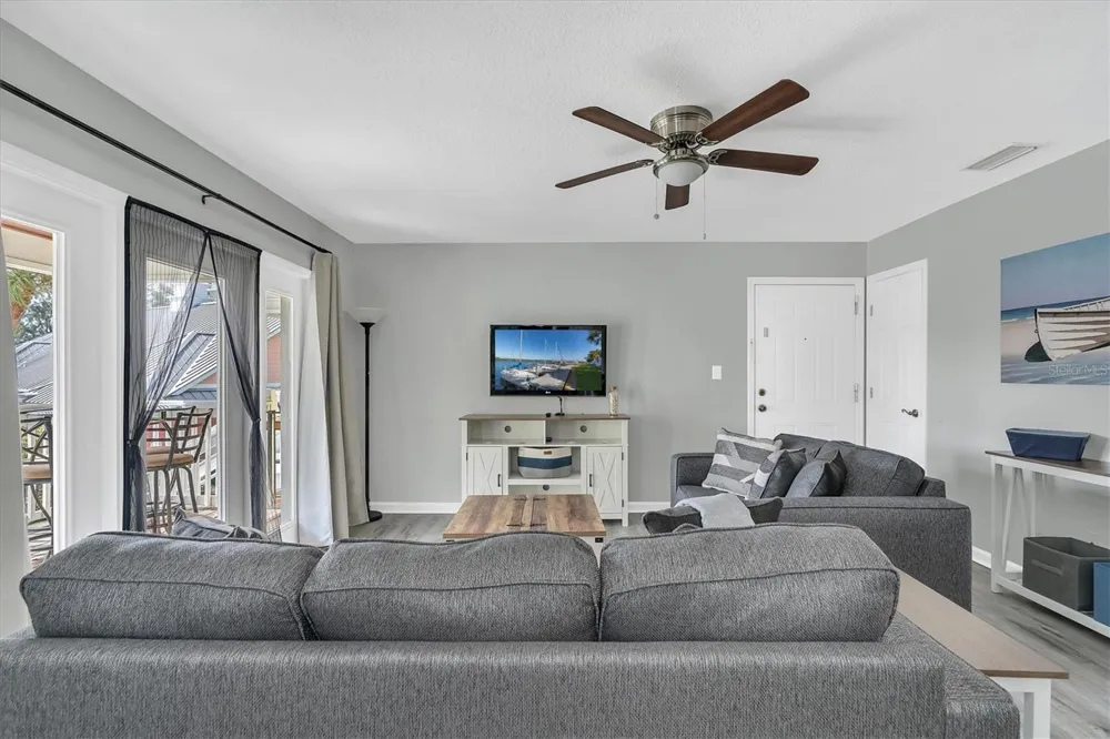 102 POMPANO DRIVE SE #C St Petersburg, FL 33705