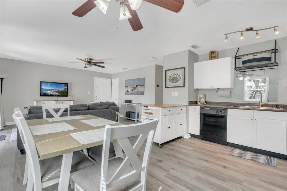 102 POMPANO DRIVE SE #C St Petersburg, FL 33705