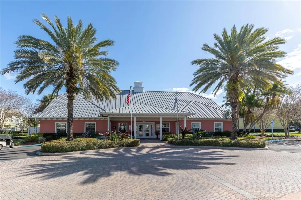 102 POMPANO DRIVE SE #C St Petersburg, FL 33705