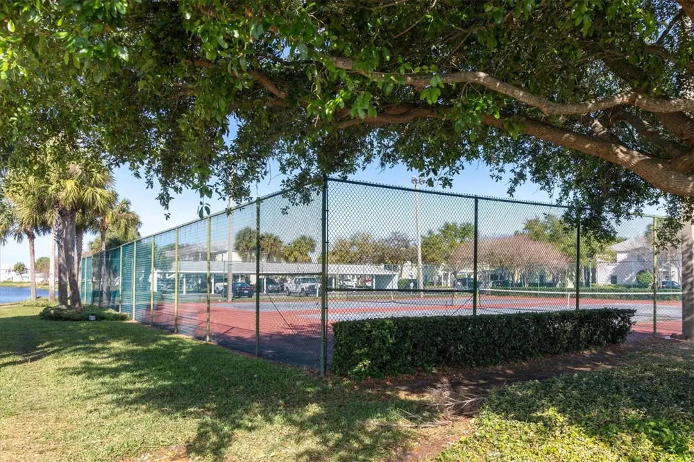 102 POMPANO DRIVE SE #C St Petersburg, FL 33705