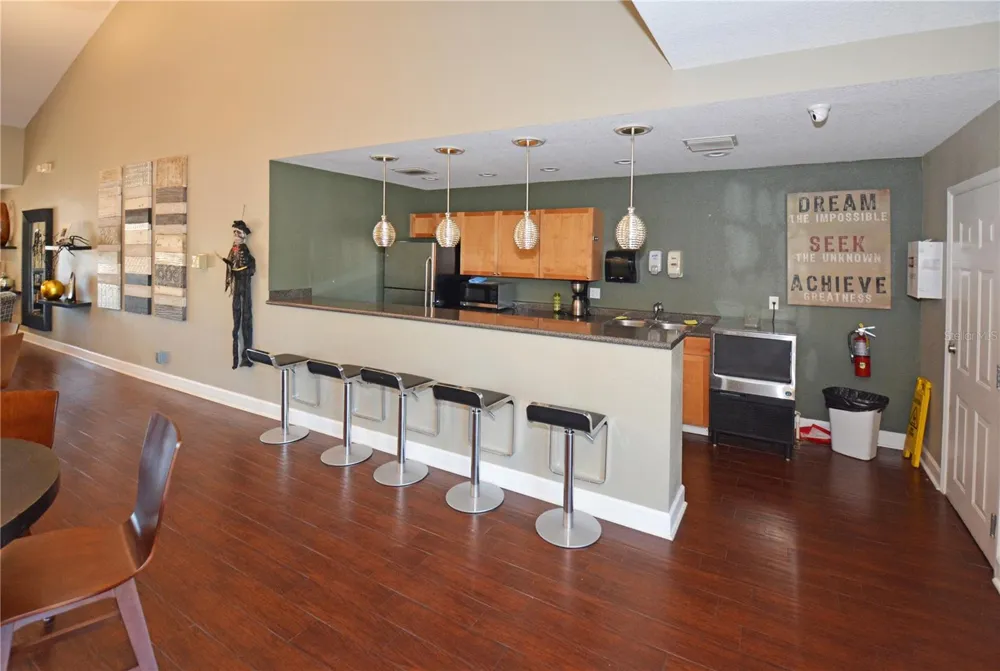 102 POMPANO DRIVE SE #C St Petersburg, FL 33705