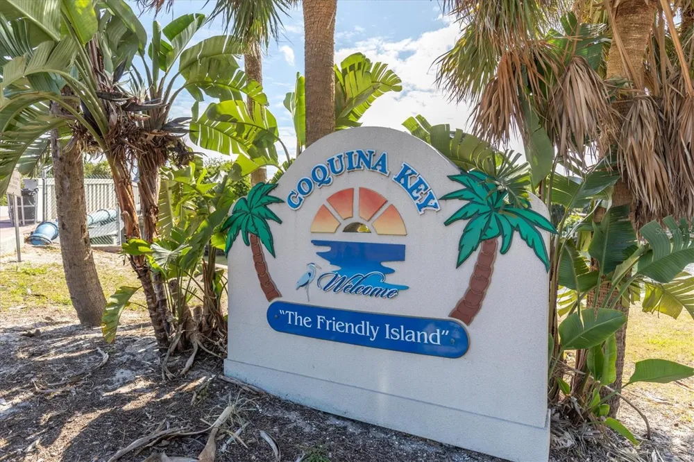 102 POMPANO DRIVE SE #C St Petersburg, FL 33705