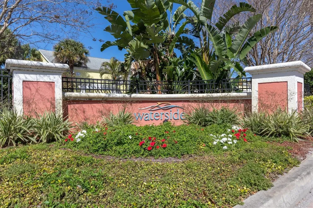 102 POMPANO DRIVE SE #C St Petersburg, FL 33705
