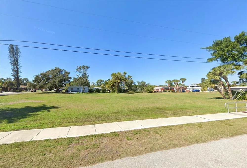 510 BUENA VISTA DRIVE Nokomis, FL 34275