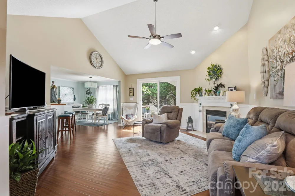 2918 24th Street Drive NE Hickory, NC 28601