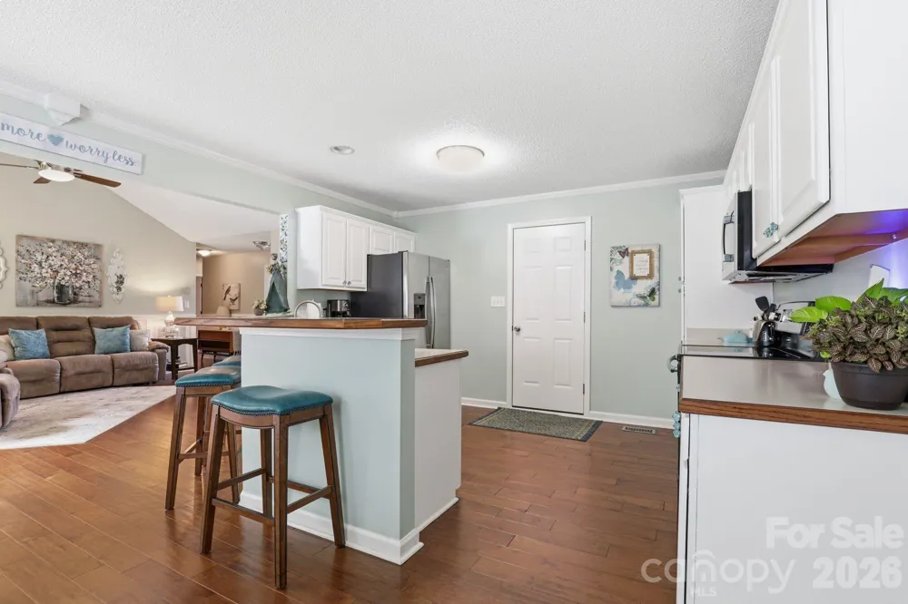 2918 24th Street Drive NE Hickory, NC 28601