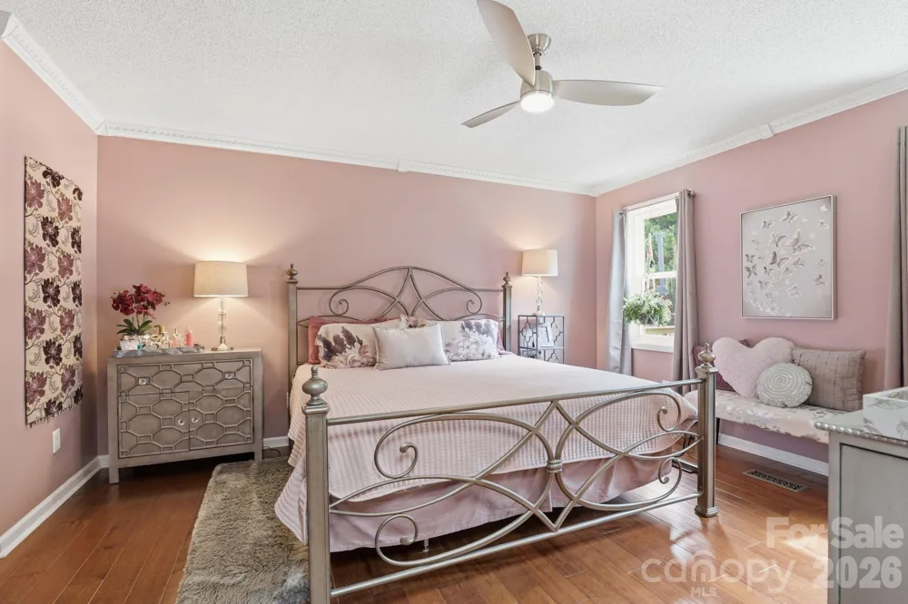 2918 24th Street Drive NE Hickory, NC 28601