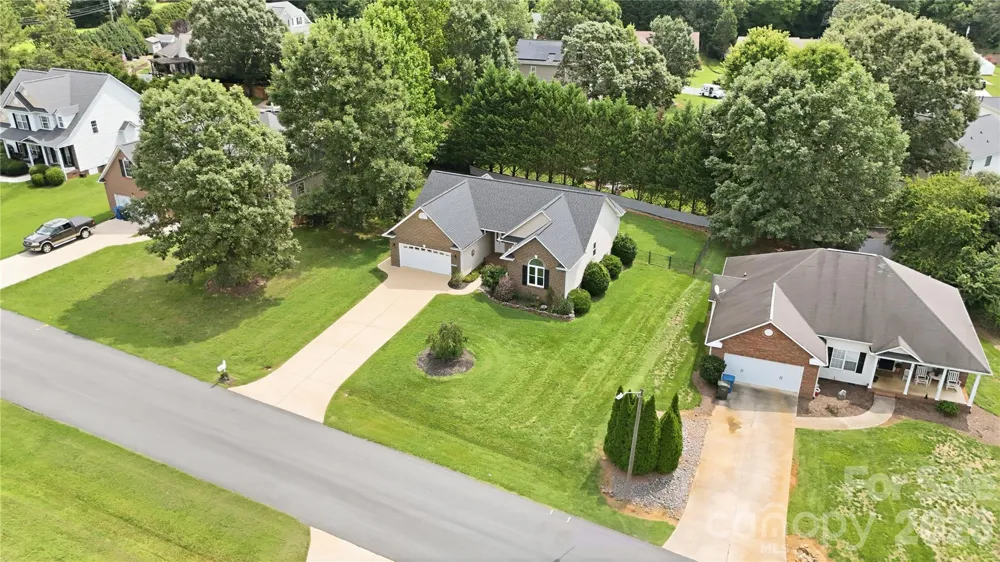 2918 24th Street Drive NE Hickory, NC 28601