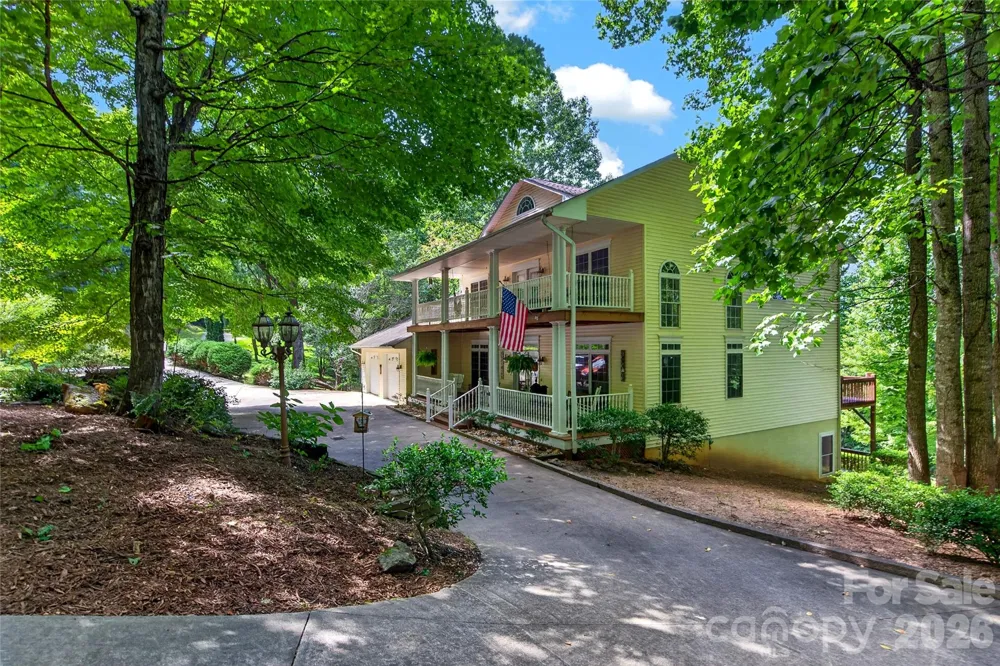 719 April Park #25 Waynesville, NC 28786