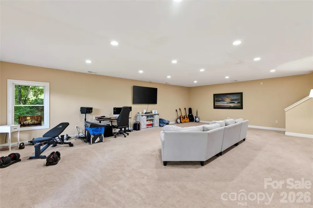 719 April Park #25 Waynesville, NC 28786