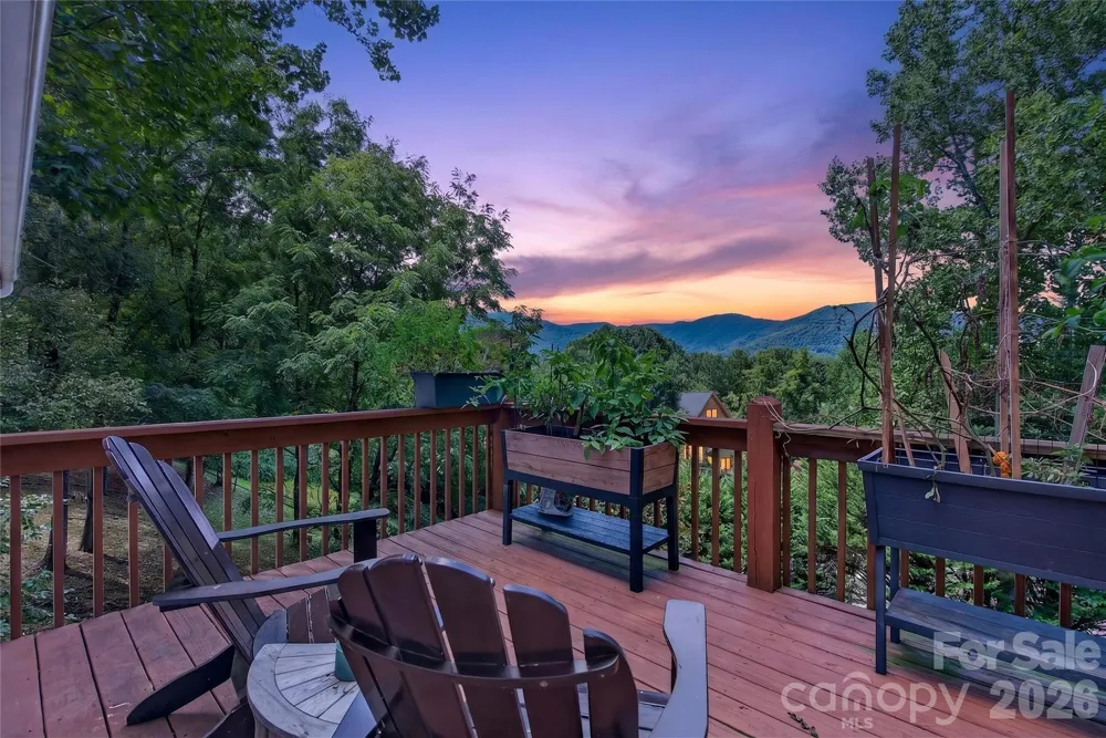 719 April Park #25 Waynesville, NC 28786
