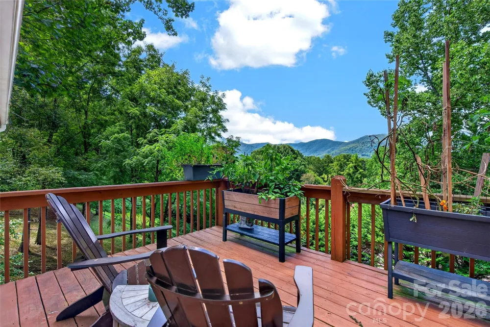 719 April Park #25 Waynesville, NC 28786