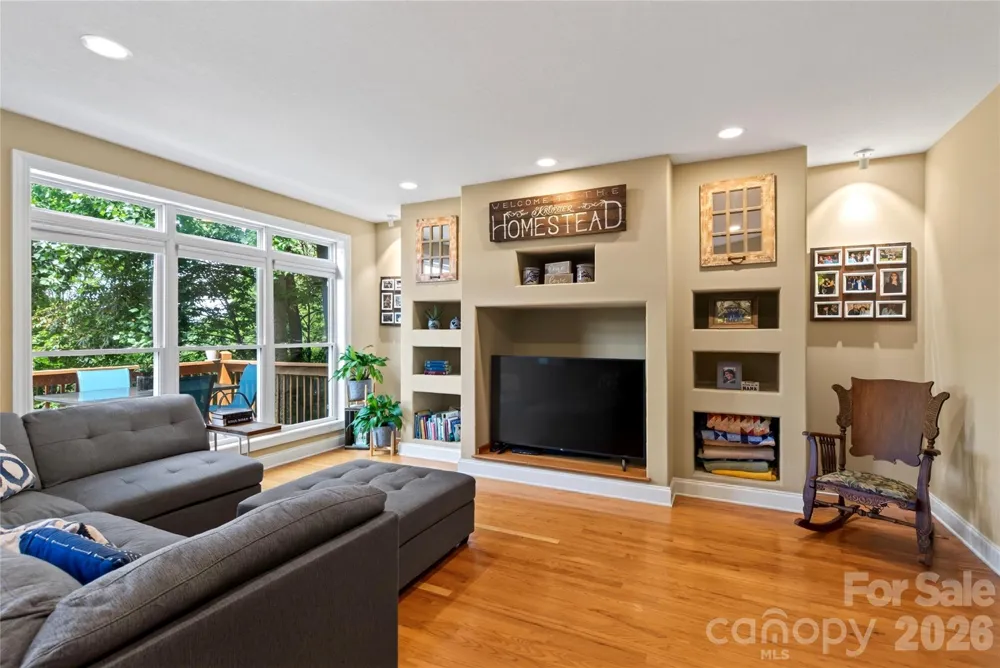 719 April Park #25 Waynesville, NC 28786