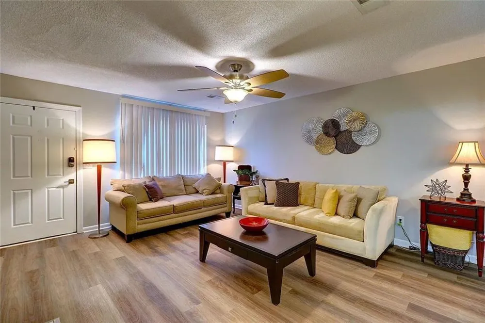 213 High Creek Drive Roswell, GA 30076