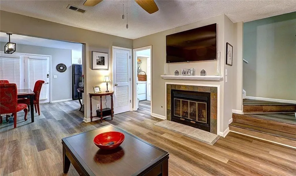 213 High Creek Drive Roswell, GA 30076