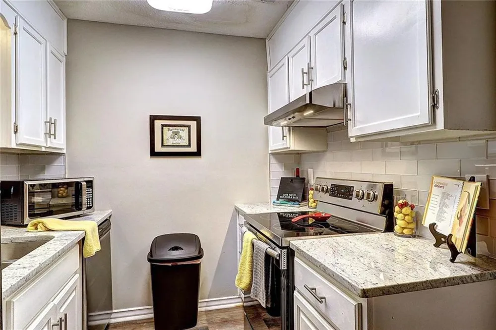 213 High Creek Drive Roswell, GA 30076