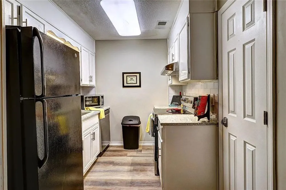 213 High Creek Drive Roswell, GA 30076