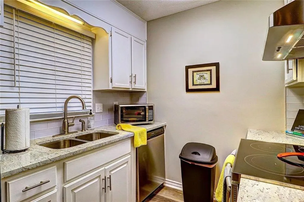 213 High Creek Drive Roswell, GA 30076