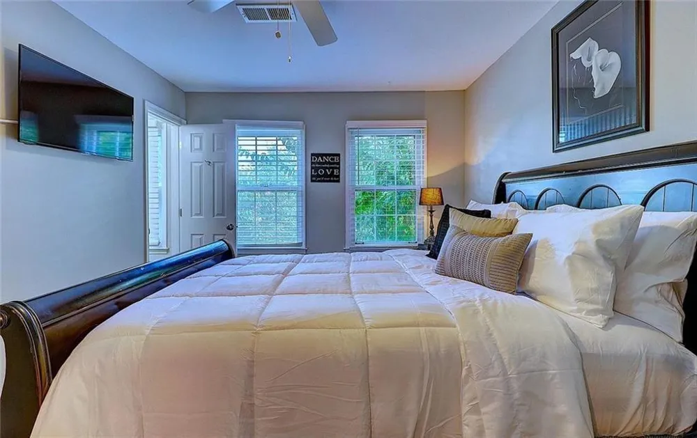 213 High Creek Drive Roswell, GA 30076