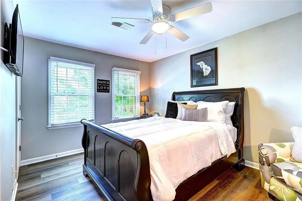 213 High Creek Drive Roswell, GA 30076