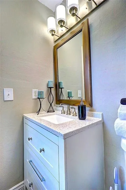 213 High Creek Drive Roswell, GA 30076