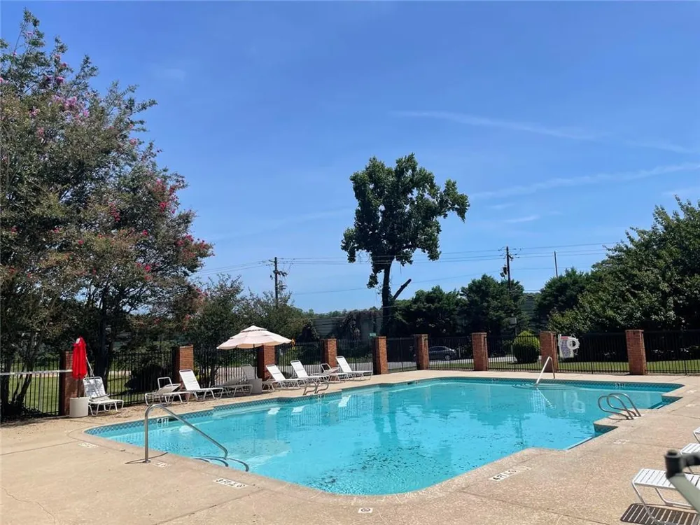 213 High Creek Drive Roswell, GA 30076