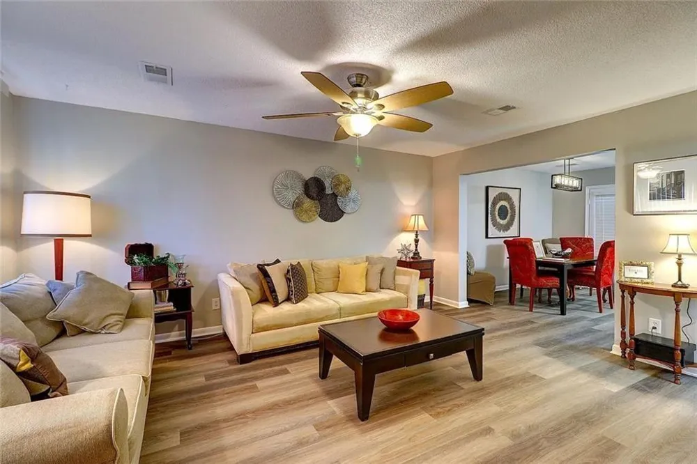213 High Creek Drive Roswell, GA 30076