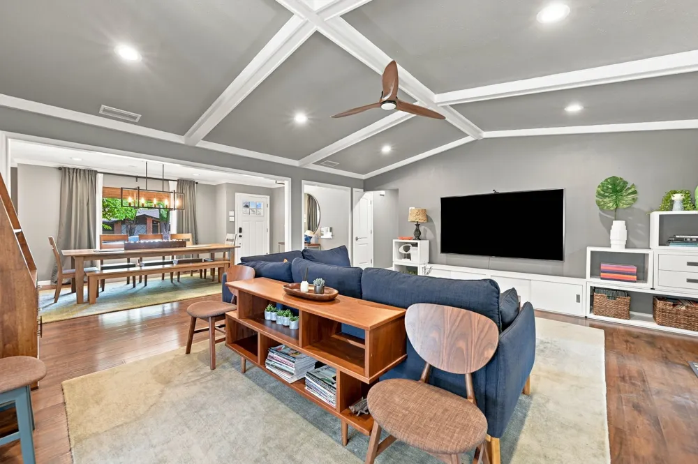 1540 Brook Valley Lane Dallas, TX 75232