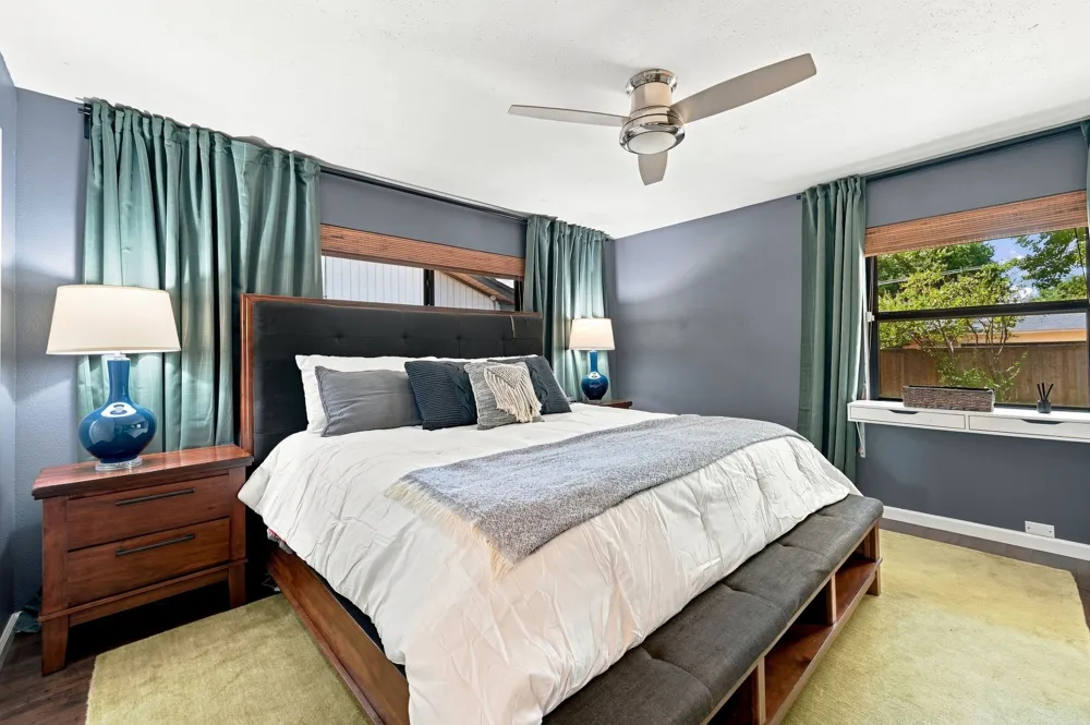 1540 Brook Valley Lane Dallas, TX 75232