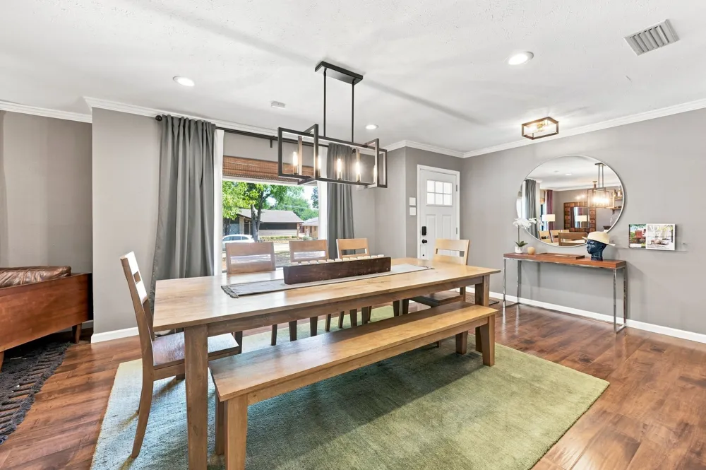 1540 Brook Valley Lane Dallas, TX 75232