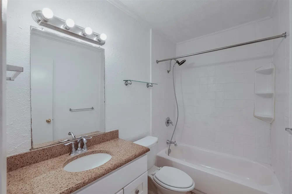 2617 Roman Way Garland, TX 75040