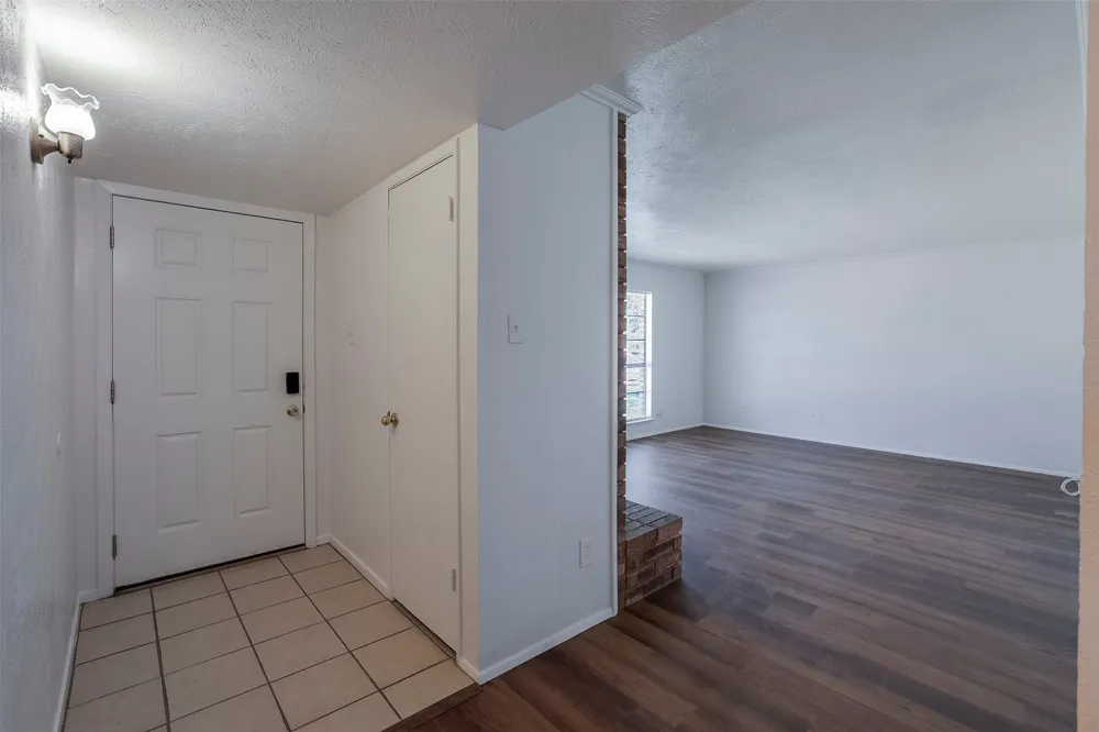 2617 Roman Way Garland, TX 75040