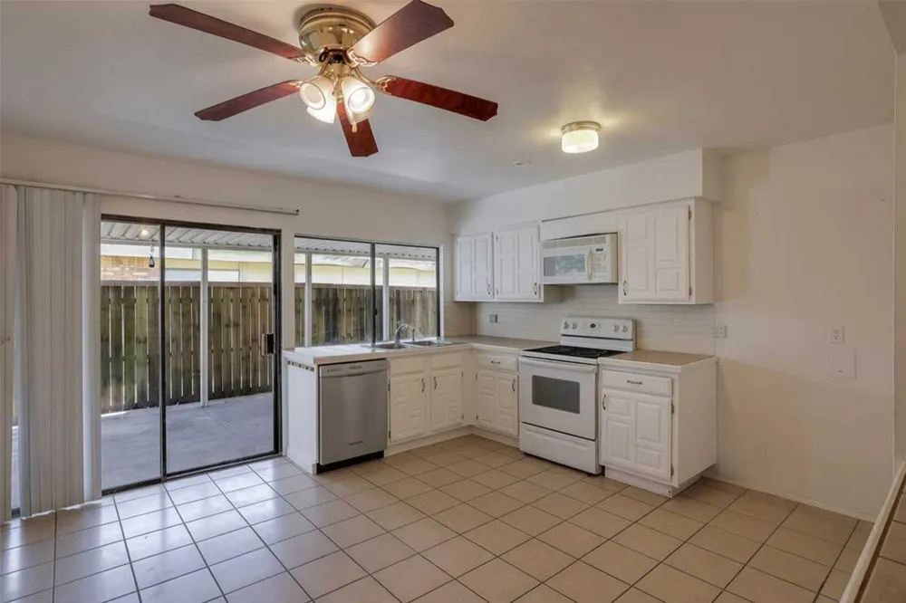 2617 Roman Way Garland, TX 75040