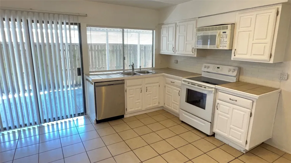 2617 Roman Way Garland, TX 75040