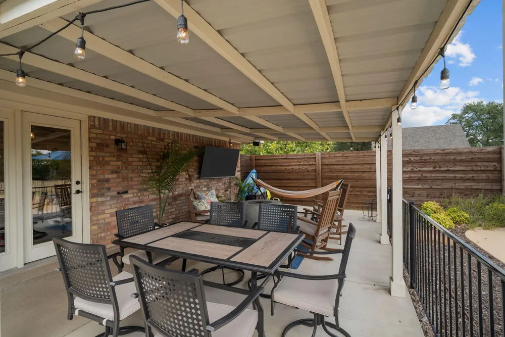 1910 Circleview Drive Weatherford, TX 76087