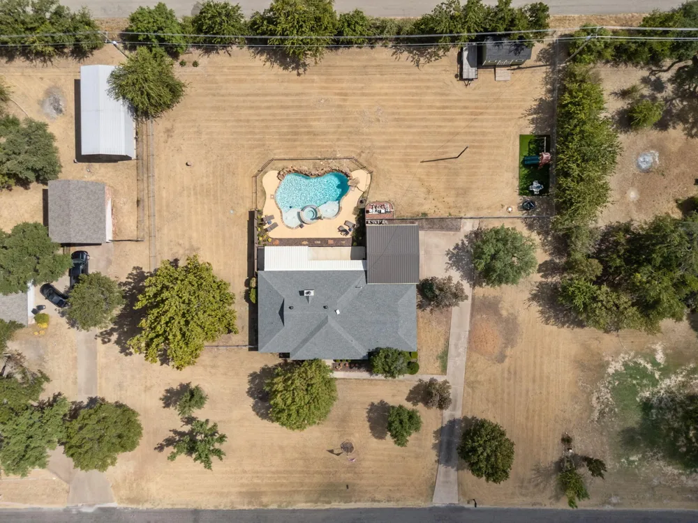 1910 Circleview Drive Weatherford, TX 76087