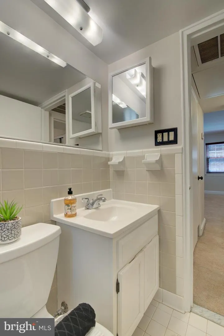 2102 SCOTT STREET #109 Arlington, VA 22209
