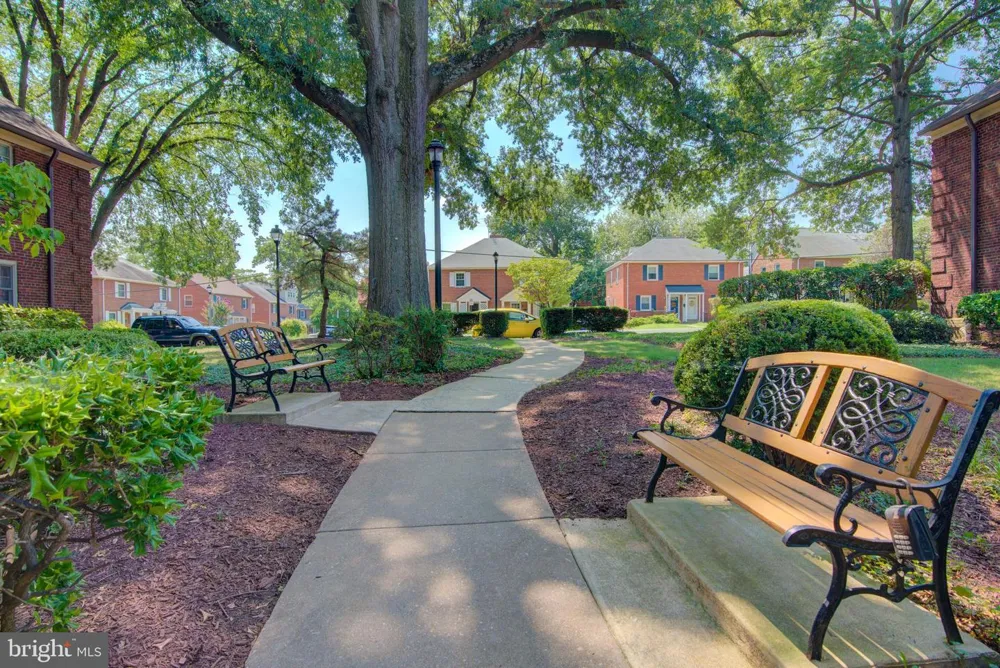 2102 SCOTT STREET #109 Arlington, VA 22209