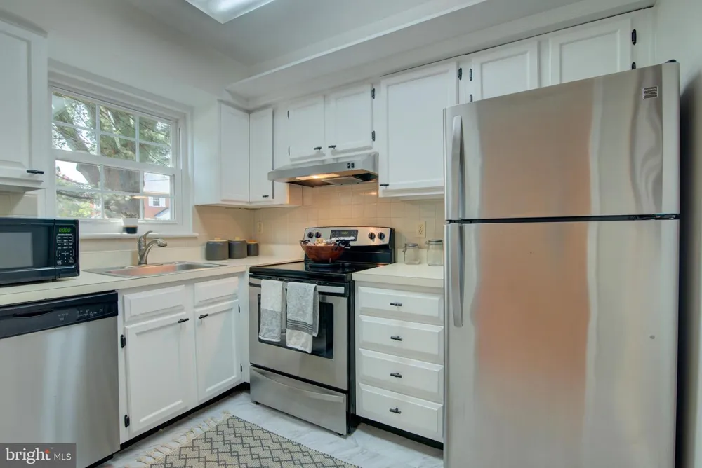 2102 SCOTT STREET #109 Arlington, VA 22209