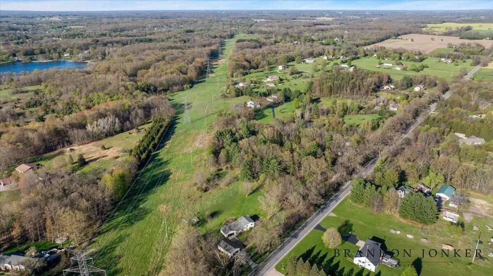 9095 76th Street SE Alto, MI 49302