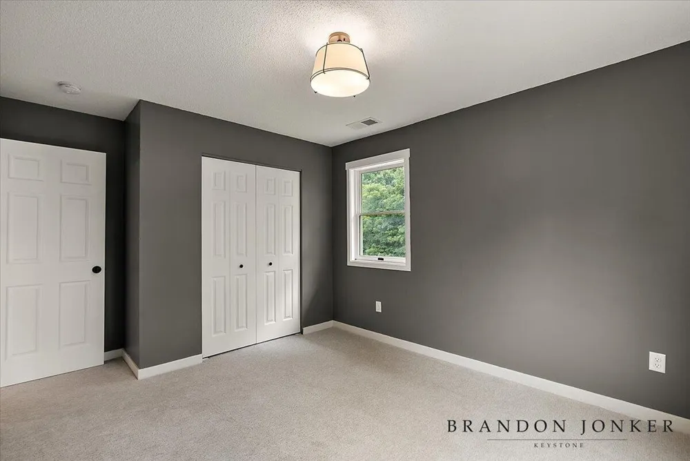 9095 76th Street SE Alto, MI 49302