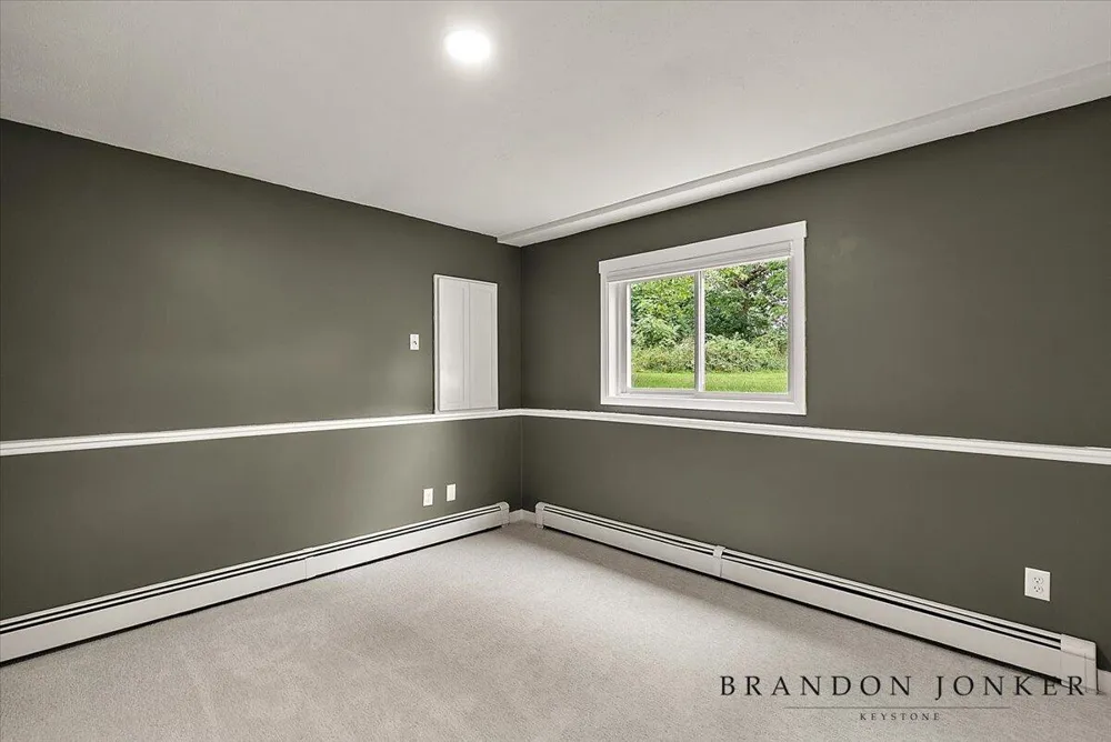 9095 76th Street SE Alto, MI 49302