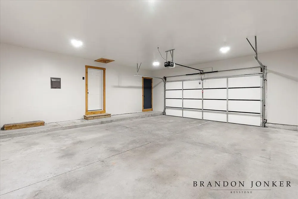 9095 76th Street SE Alto, MI 49302