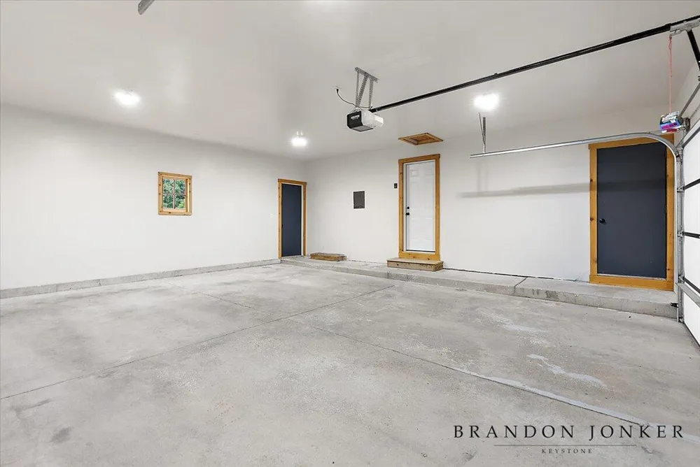 9095 76th Street SE Alto, MI 49302